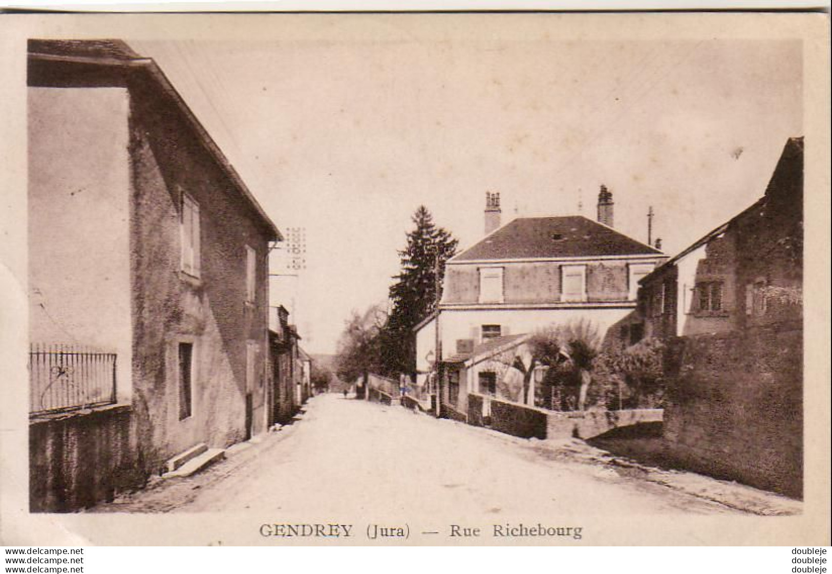 D39   GENDREY   Rue Richebourg - Gendrey