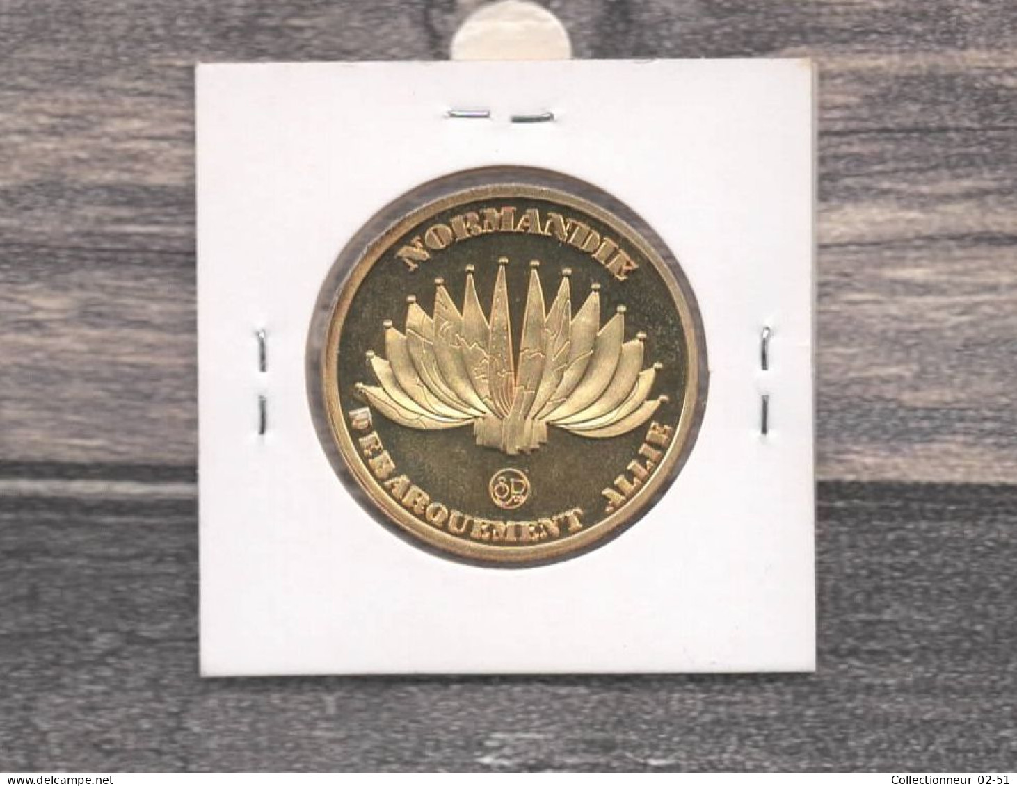 Médaille Souvenirs&Patrimoine : Arromaches Blason (couleur Or - Type 1) - Altri & Non Classificati