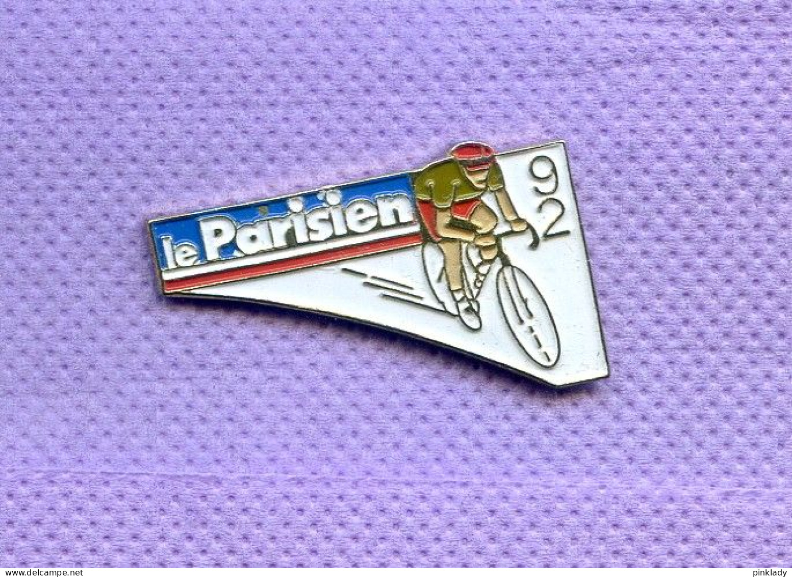 Rare Pins Cyclisme Velo Journal Le Parisien 92 H269 - Cycling