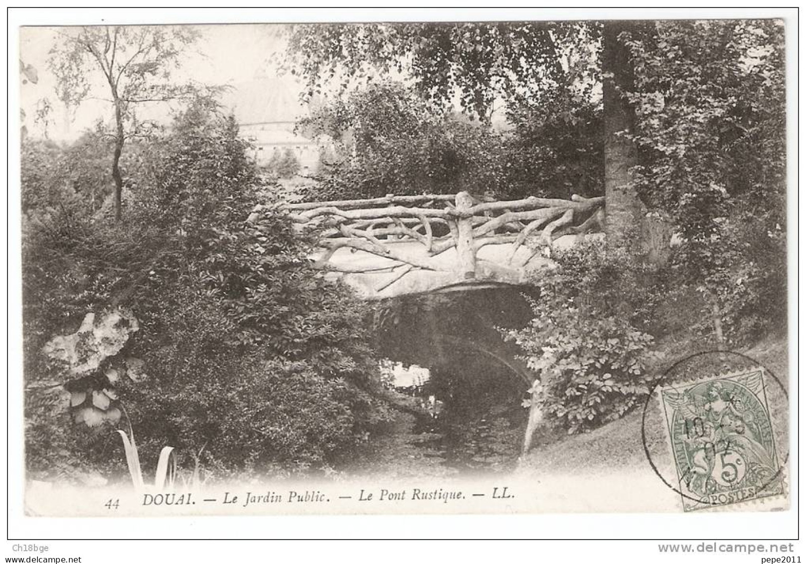 CPA 59 Nord - Douai - Le Jardin Public - Le Pont Rustique - Douai