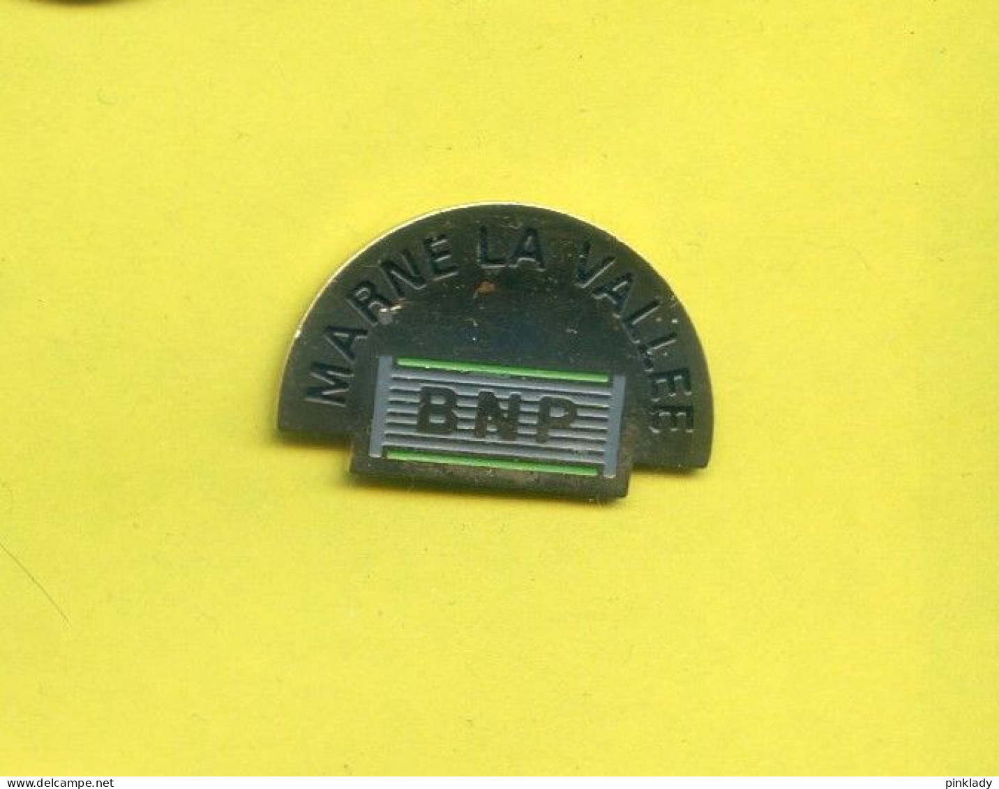 Rare Pins Banque Bnp Marne La Vallee H289 - Bancos