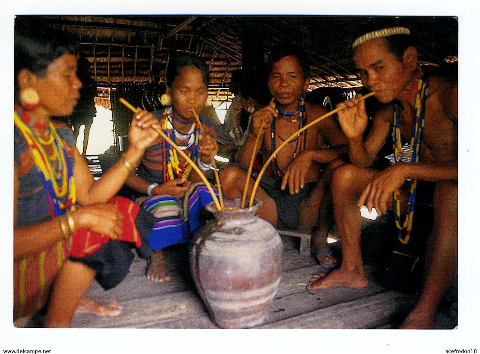 LAOS - Minorité-Laowé Buvant Alcool De Riz - Laos