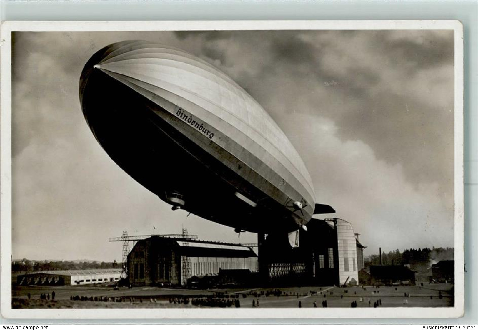 13225907 - Aufstieg LZ 129 Hindenburg AK - Dirigeables
