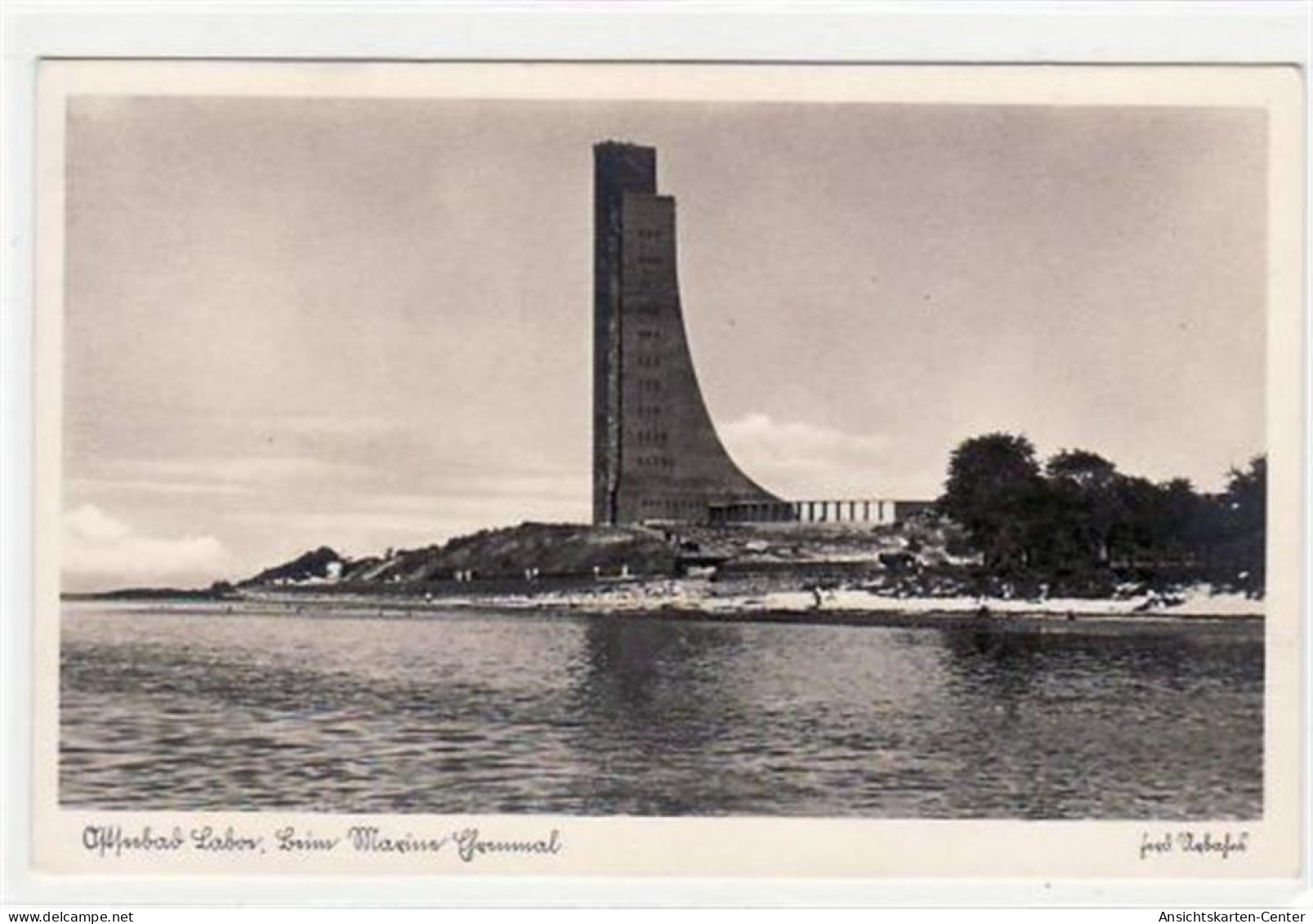 39070007 - Laboe Mit Partie Beim Marine Ehrenmal Ungelaufen  Top Erhaltung. - Laboe