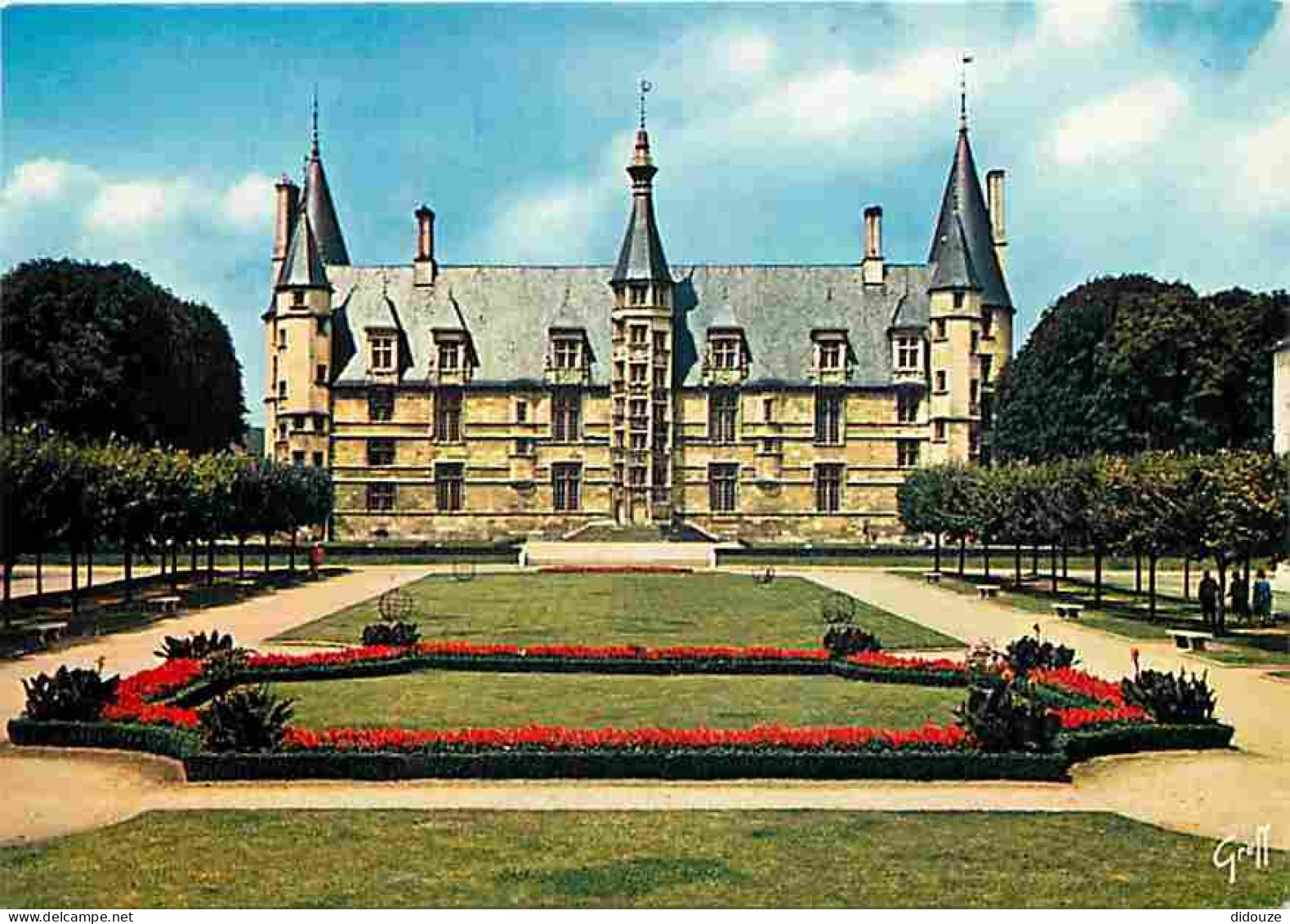 58 - Nevers - Le Palais Ducal - Fleurs - Flamme Postale - CPM - Voir Scans Recto-Verso - Nevers