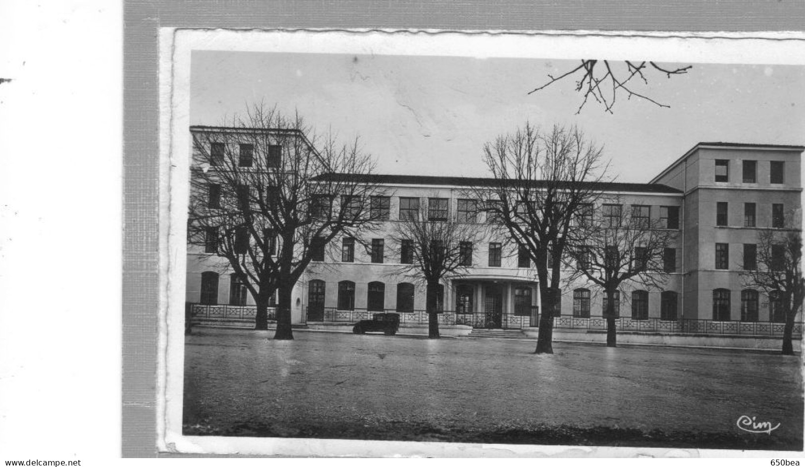 Oyonnax.Ecole Nationale. - Oyonnax