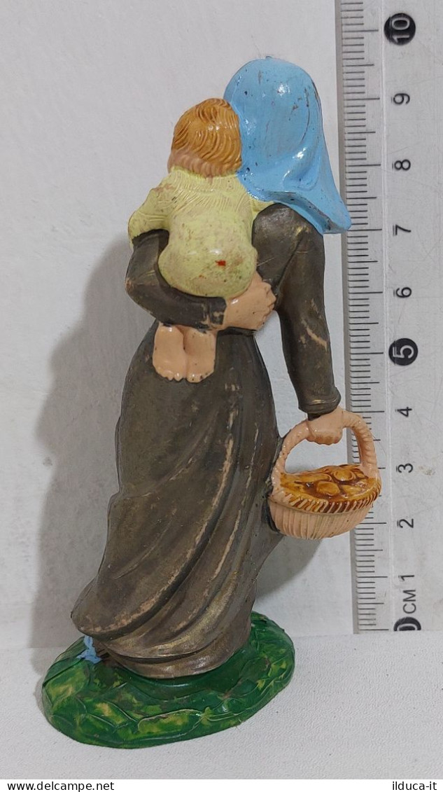 66113 Pastorello Presepe - Statuina In Plastica - Donna Con Bambino - Kerstkribben