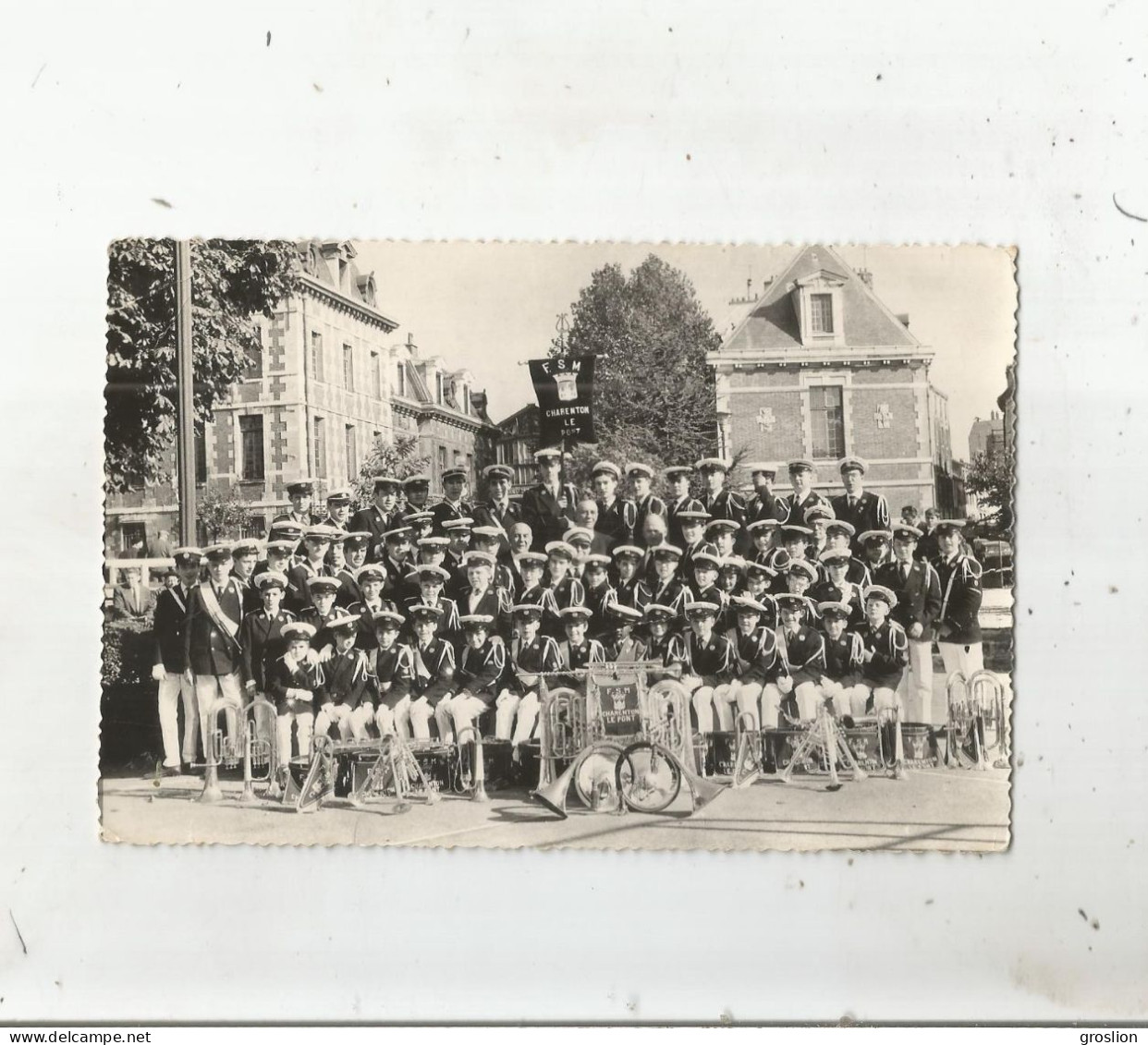 CHARENTON LE PONT (94) CARTE PHOTO AVEC LA FANFARE SCOLAIRE MUNICIPALE 1965 - Charenton Le Pont