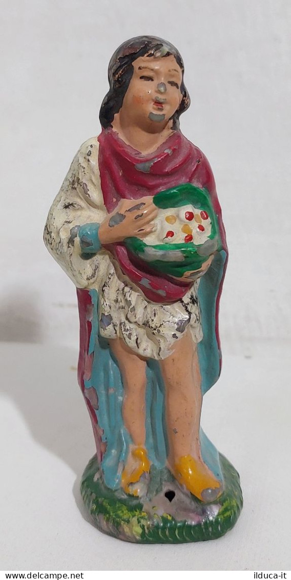 I117168 Pastorello Presepe - Statuina In Celluloide - Uomo Con Cesta - Cm 10 - Crèches De Noël