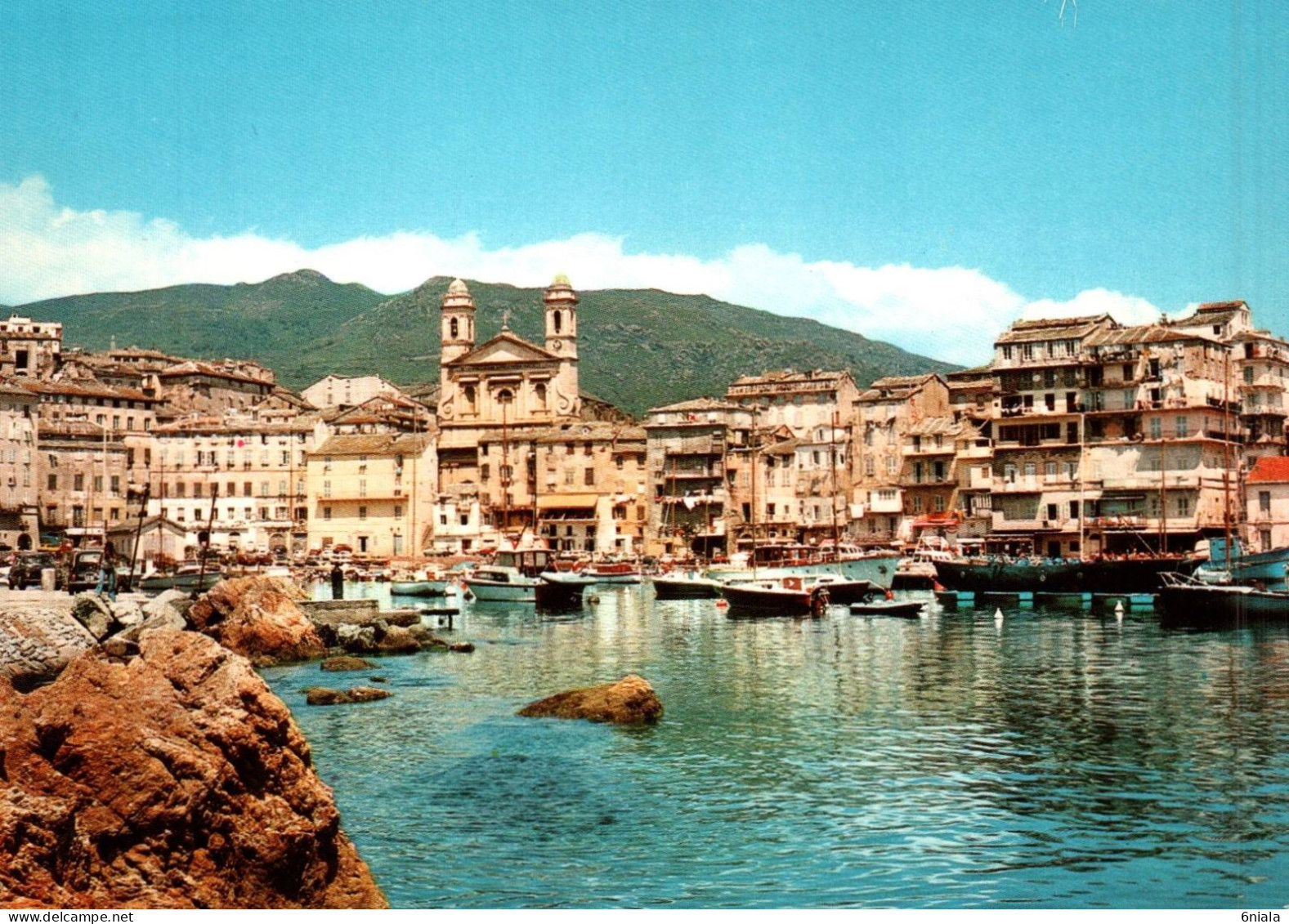 19588 BASTIA  Le Vieux  Port    (2 Scans ) 20 Corse - Bastia