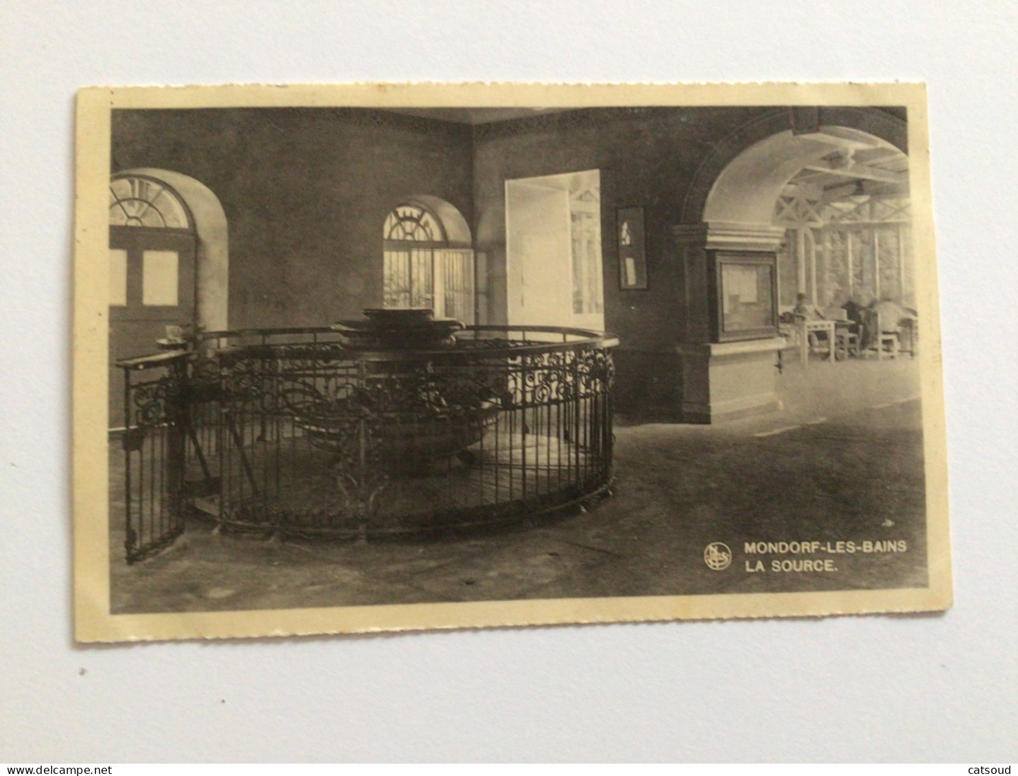 Carte Postale Ancienne (1932) Mondorf-les-Bains La Source - Bad Mondorf