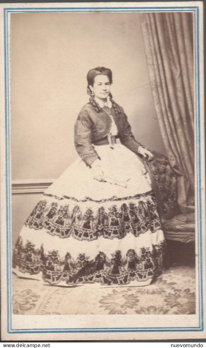 1865 Ca. México. San Luis De Potosi Fotografia J. Wenzin Y Cia.Damisela Con Vistosa Falda - America