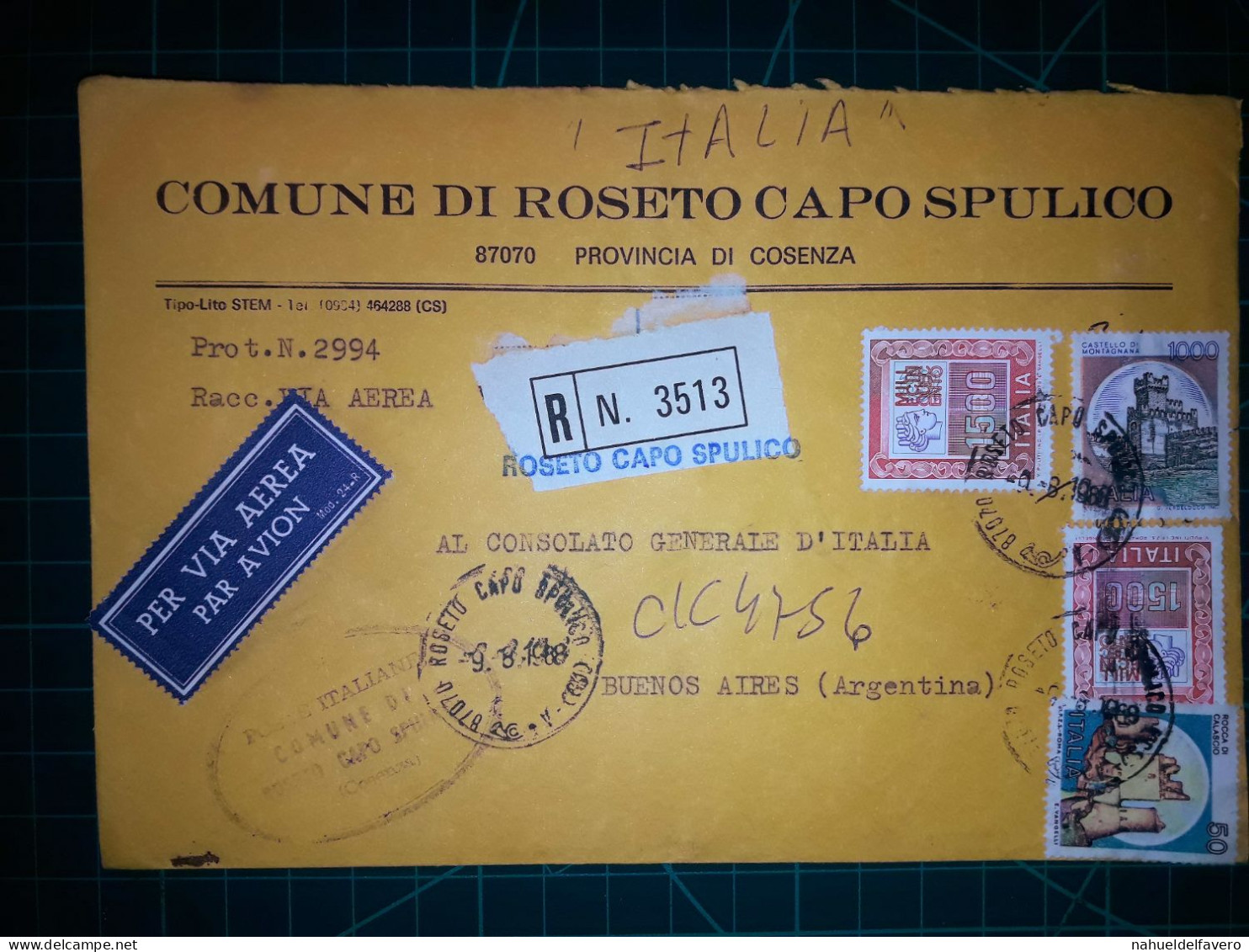 ITALIE; Enveloppe De La Commune Di Roseto Capo Spulico Circulée Voie Aérienne Par Avion Avec Divers Timbres-postaux (châ - Luchtpost