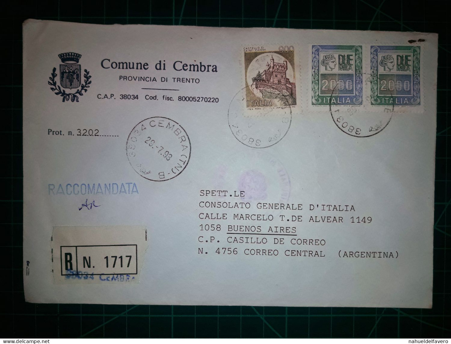 ITALIE; Enveloppe De La Commune Di Cembra Circulée Voie Aérienne Par Avion Avec Divers Timbres-postaux (châteaux Ou Autr - Posta Aerea
