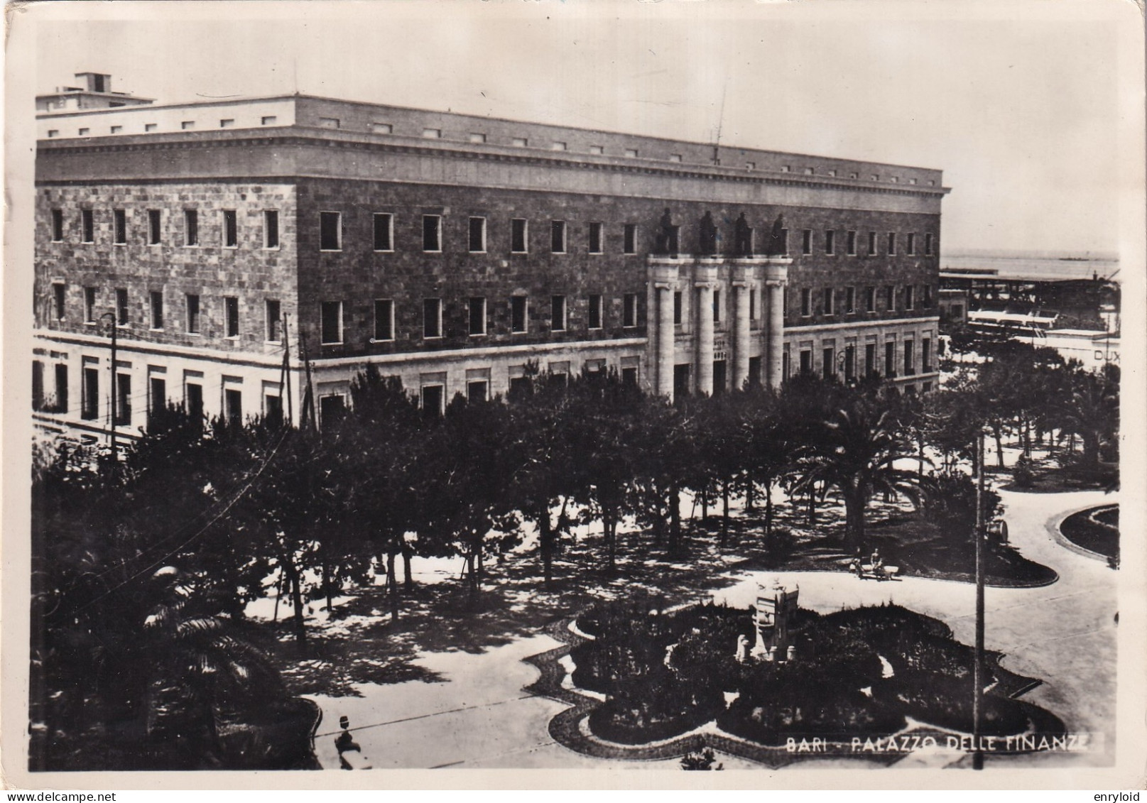 Bari Palazzo Delle Finanze - Bari