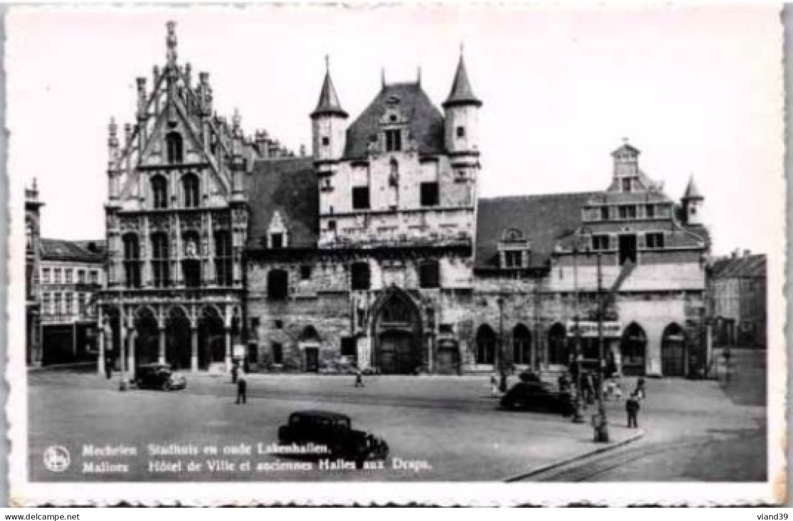 MALINES. -  MECHELEN. -  Hôtel De Ville Et Ancienne Halles Aux Draps.  .     Non Circulé. - Malines