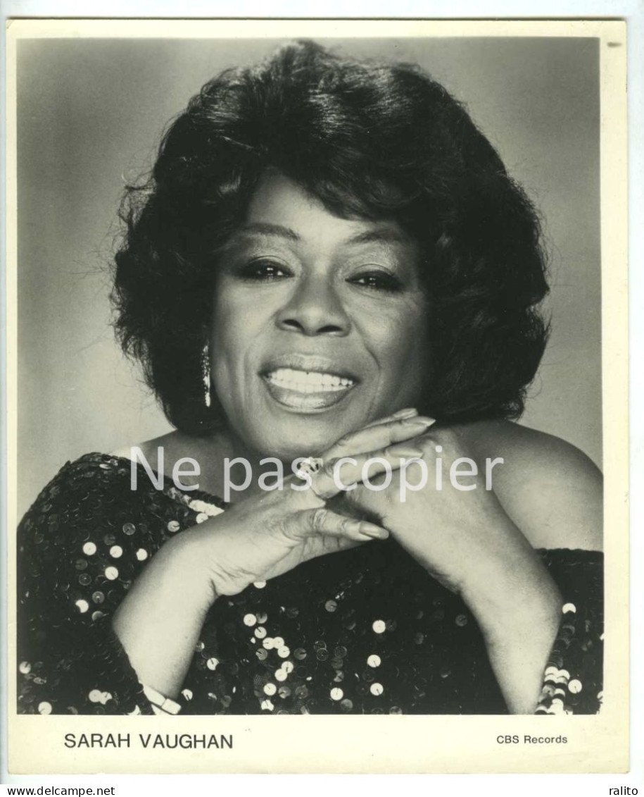 SARAH VAUGHAN Vers 1965 Jazz Bebop Chanteuse Photo 22 X 19 Cm - Personalidades Famosas