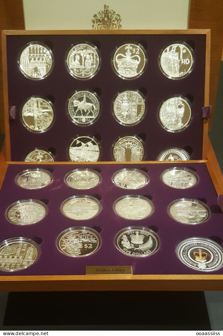 Queen Elizabeth II Golden Jubilee Crown Collection Proof Silver- 24 Sterling Silver Coins United Kingdom - Altri & Non Classificati