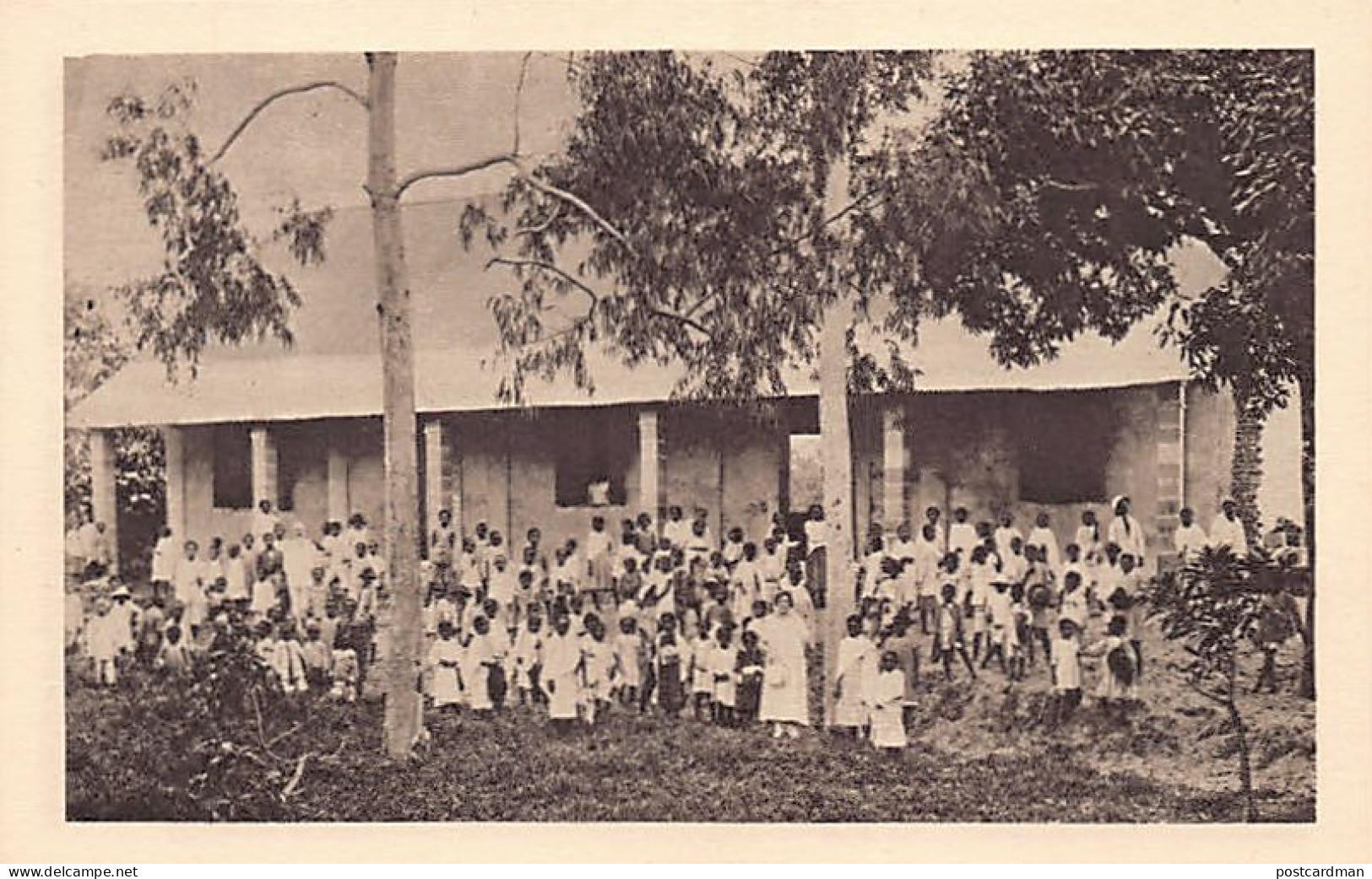 Madagascar - TAMATAVE - L'école - Ed. Société Des Missions Évangéliques  - Madagascar