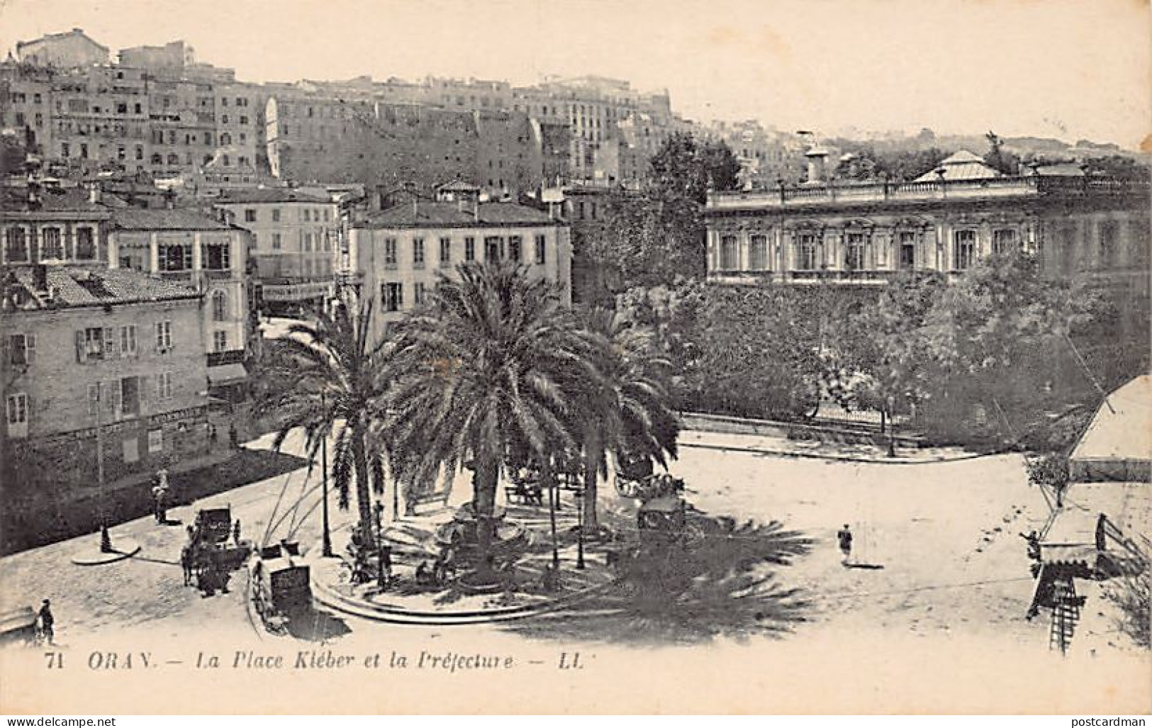 ORAN - La Place Kléber Et La Préfecture - Oran