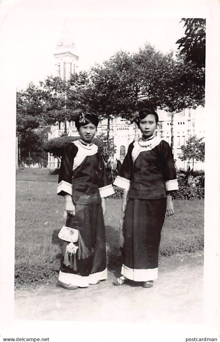 Vietnam - Jeunes Femmes Thai Blanc - CARTE PHOTO  - Viêt-Nam