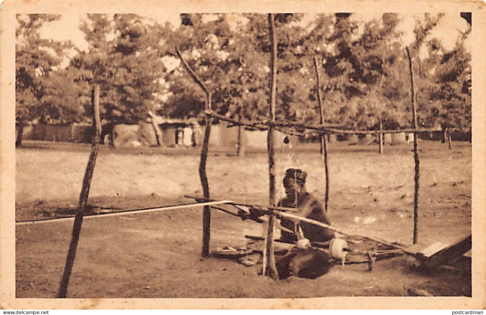 Bénin - NATITINGOU - Tisserand Somba - Ed. S. Toubon 85 - Benin