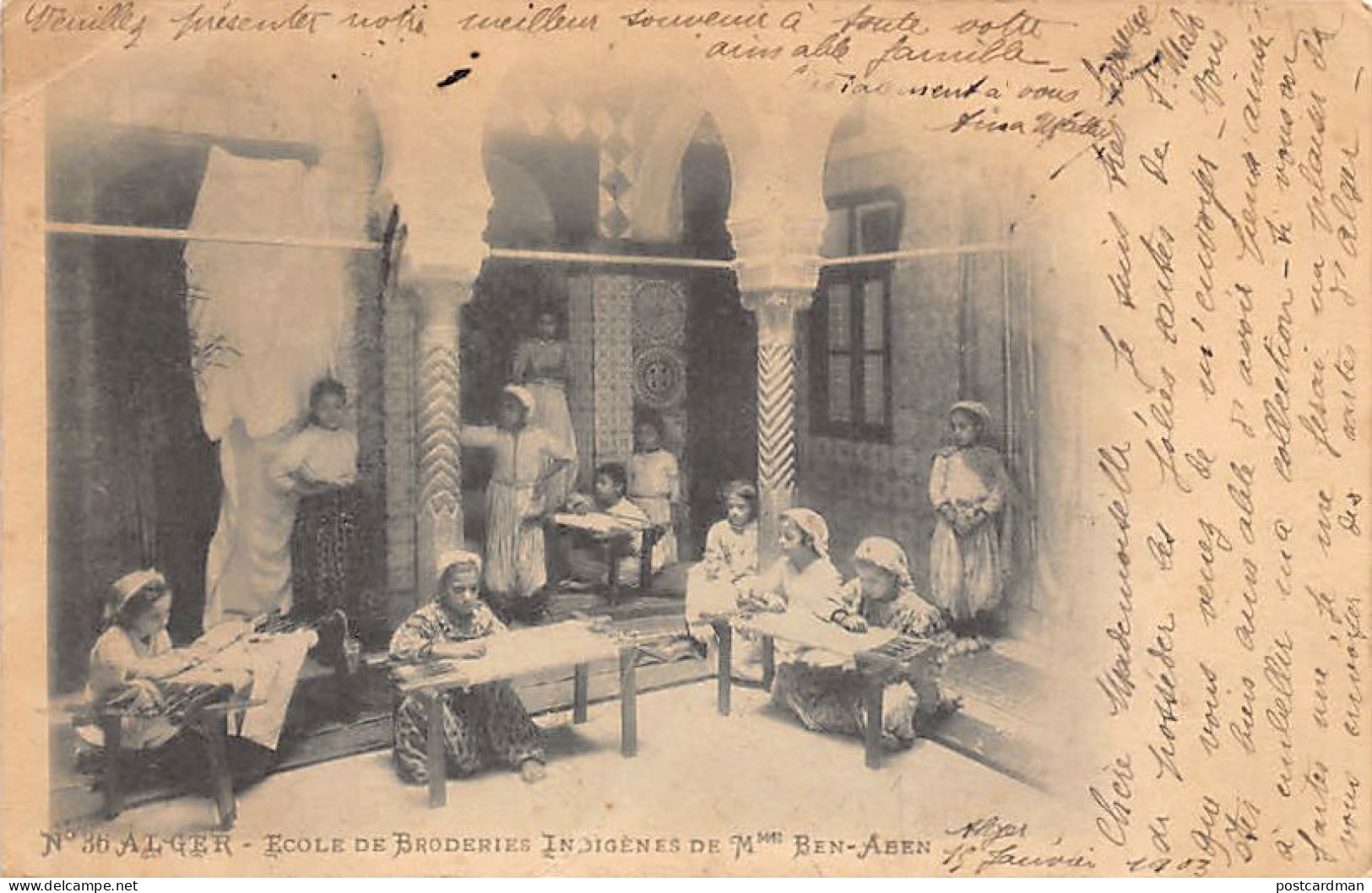 Alger - Ecole De Broderies Indigènes De Mme Ben-Aben - Ed. VOLLENWEIDER 36. - Algiers