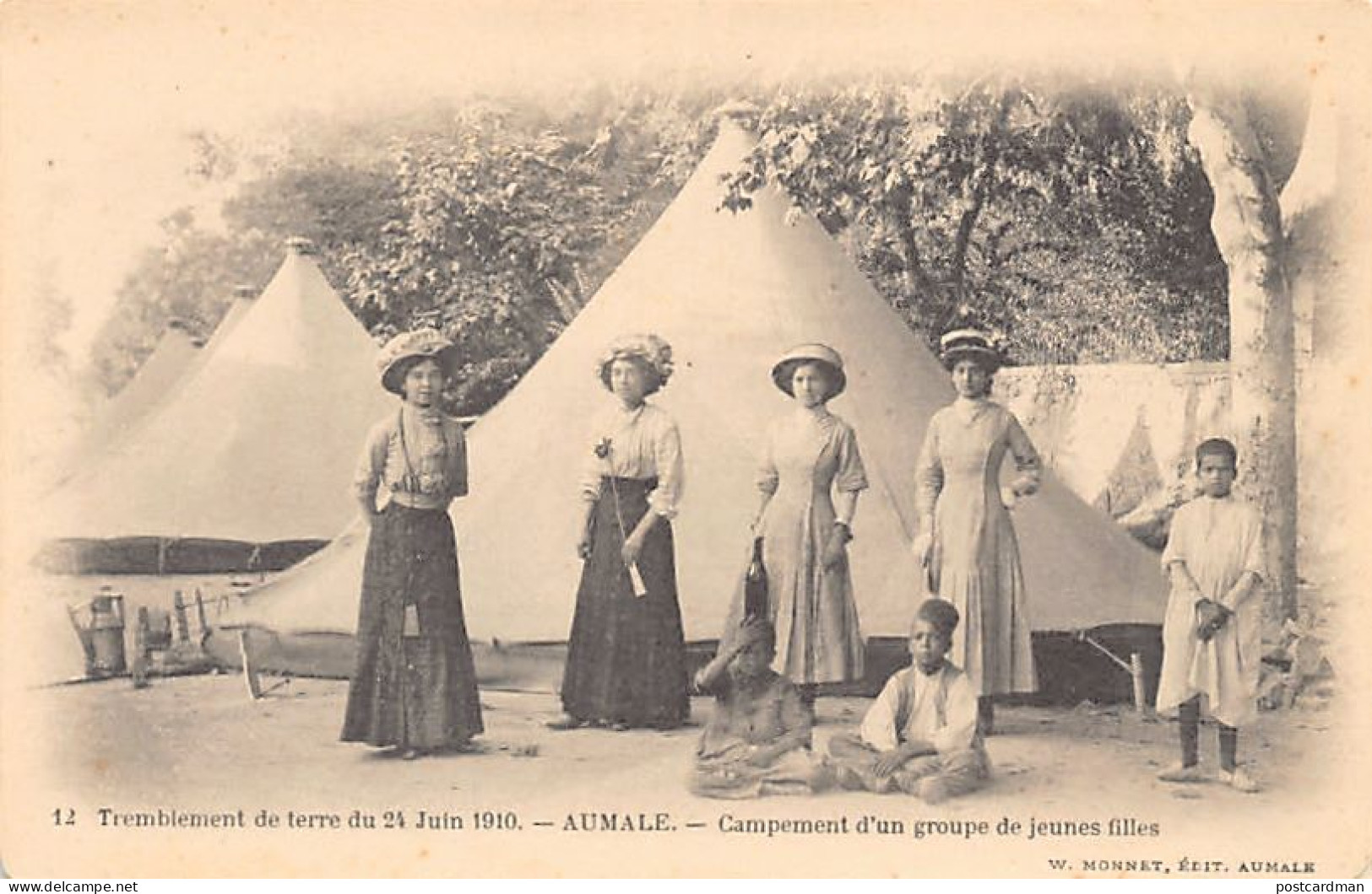 Algérie - AUMALE Sour El-Ghozlane - Tremblement De Terre Du 24 Juin 1910 - Campement D'un Groupe De Jeunes Filles - Ed.  - Autres & Non Classés