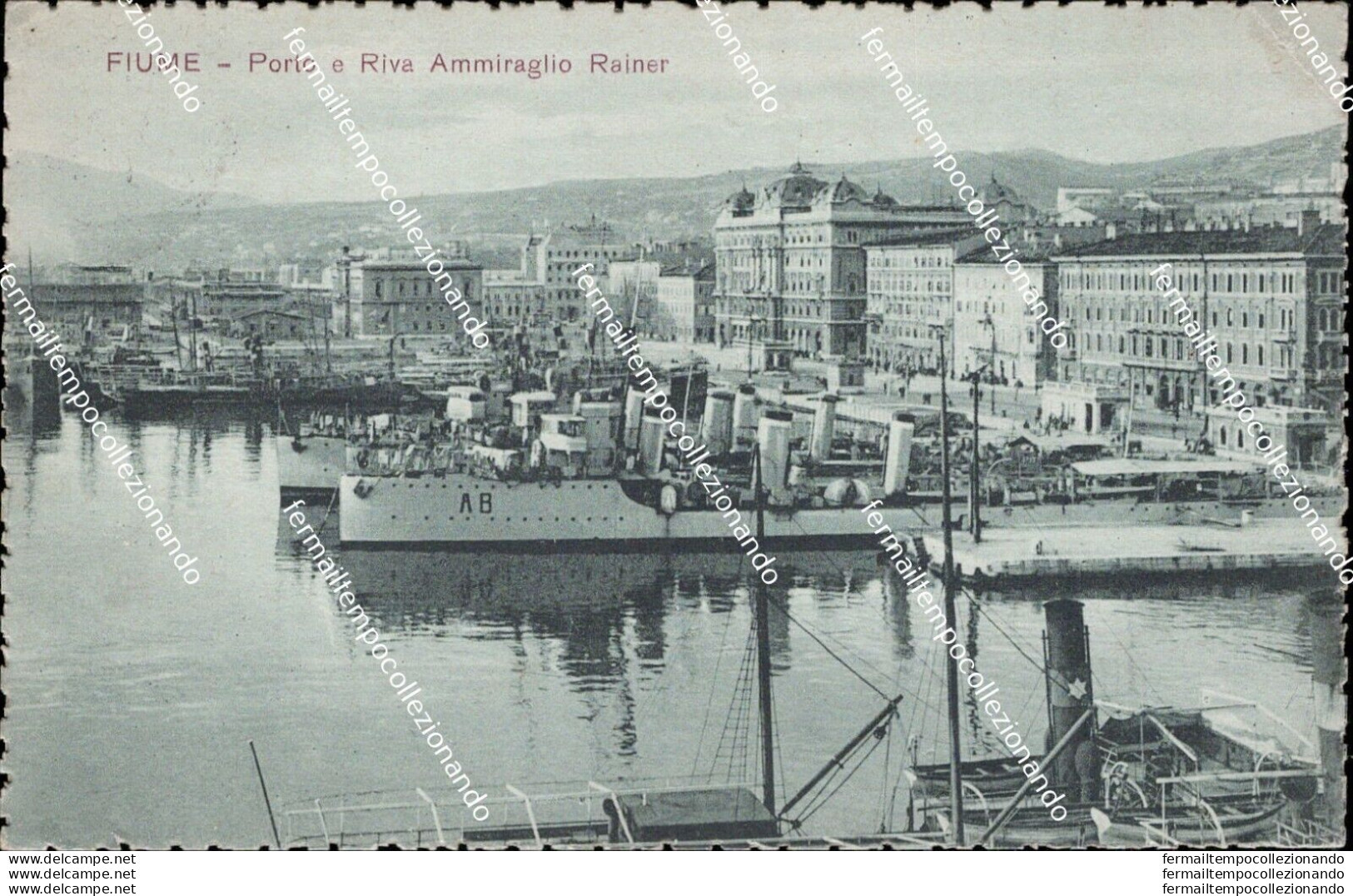 Au195 Cartolina Fiume Porto E Riva Ammiraglio Rainer 1930  Croazia - Andere & Zonder Classificatie
