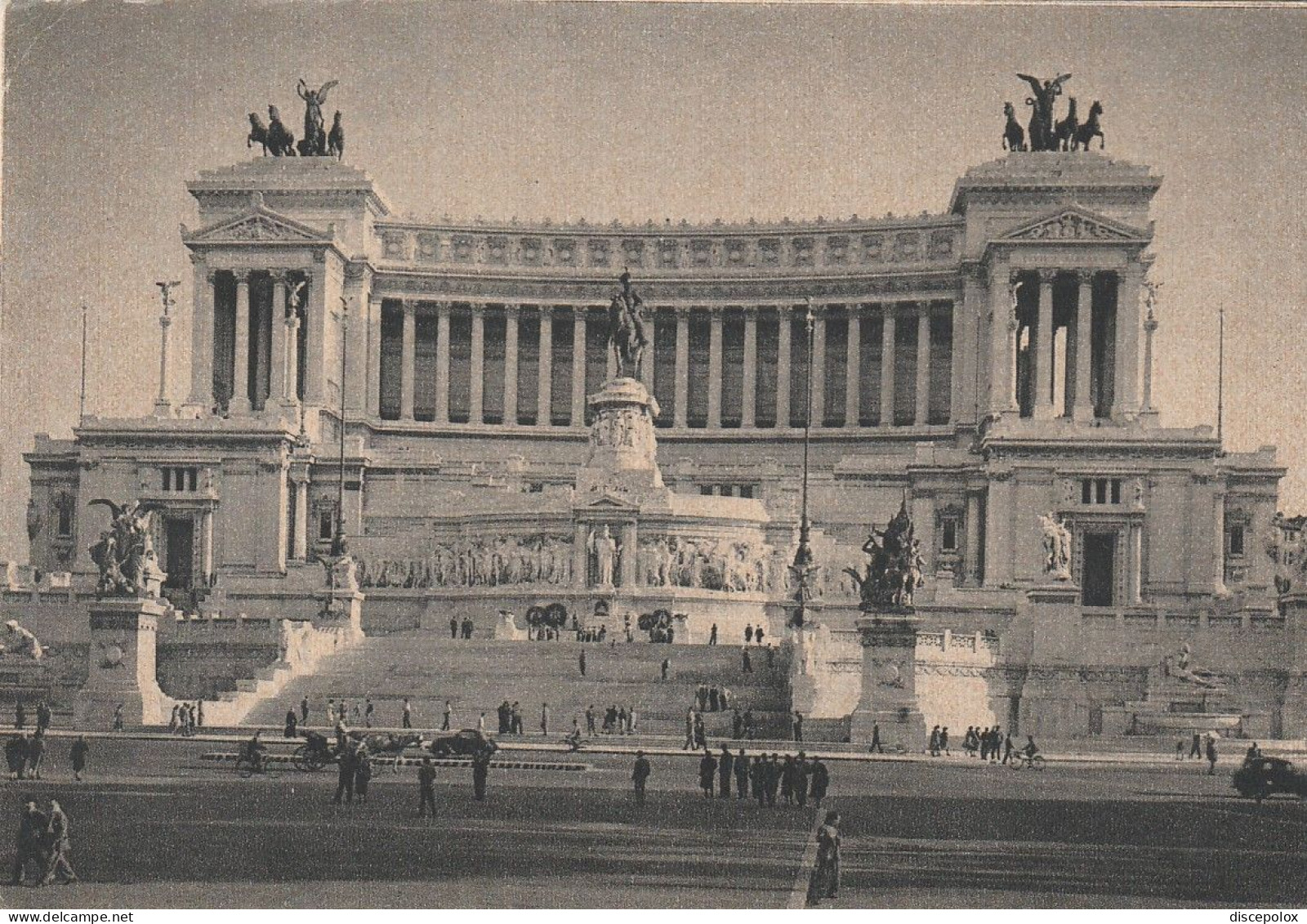 AD296 Roma - Altare Della Patria - Monumento A Vittorio Emanuele II / Non Viaggiata - Altare Della Patria