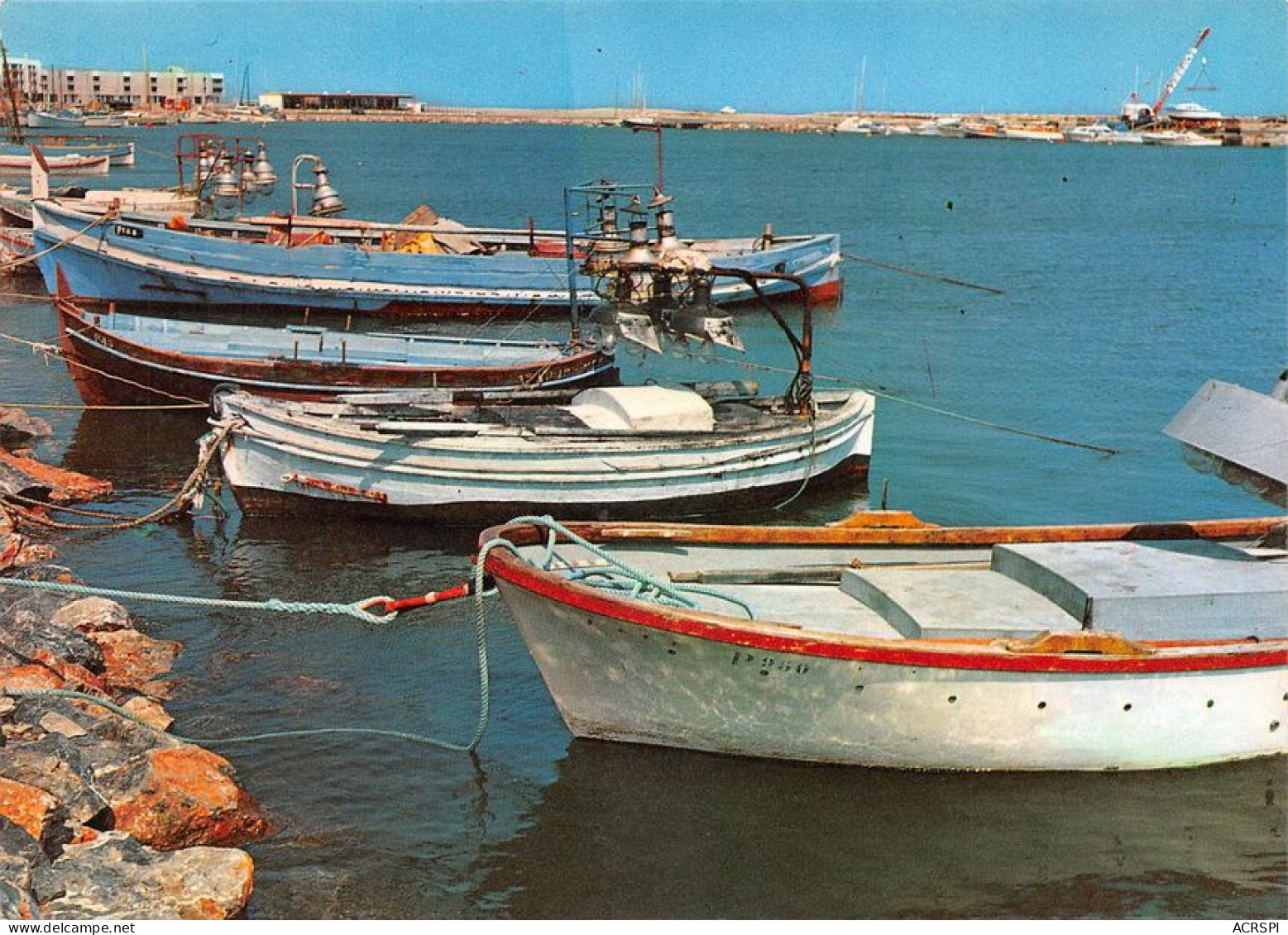 66 Le Port Barcarès   Le Port Barques Et Lamparos         (Scan R/V) N°   8   \MT9121 - Port Barcares