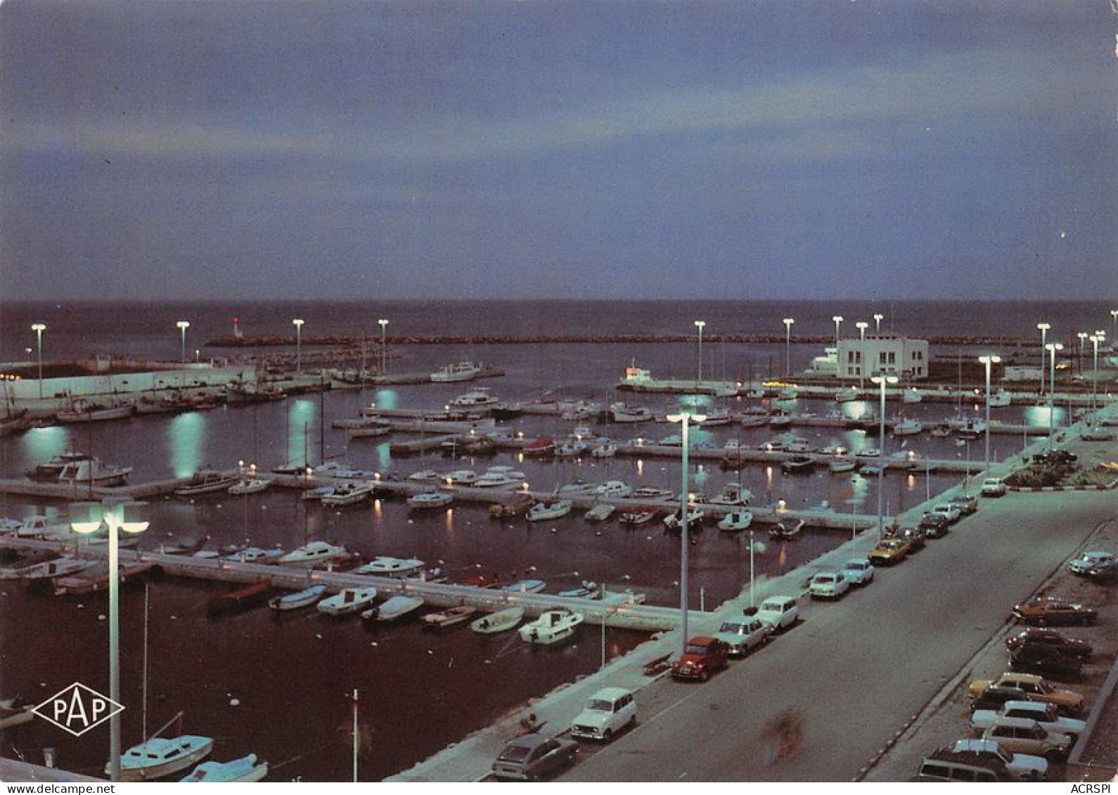 66  Saint-Cyprien  Le Port Vu De Nuit       (Scan R/V) N°   8   \MT9118 - Saint Cyprien