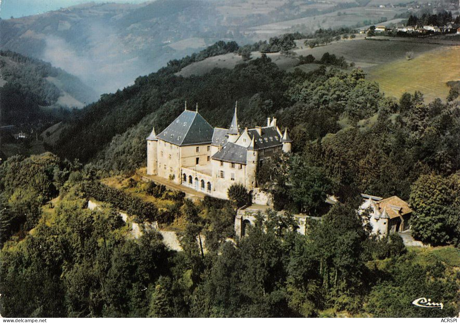 38  Saint-Martin-d'Uriage  Vue Générale Aérienne Le Chateau  (Scan R/V) N°  48   \MT9151 - Uriage