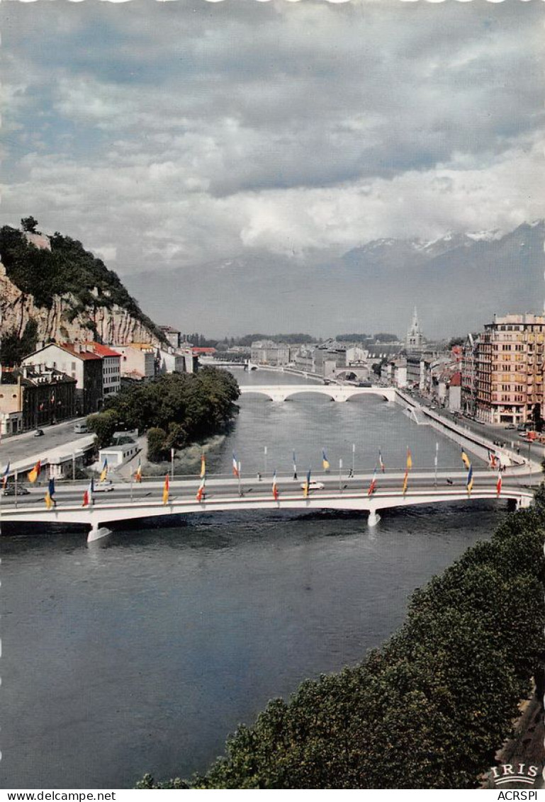 38 GRENOBLE   Belledonne Et Les Ponts                 (Scan R/V) N°   4   \MT9145 - Grenoble