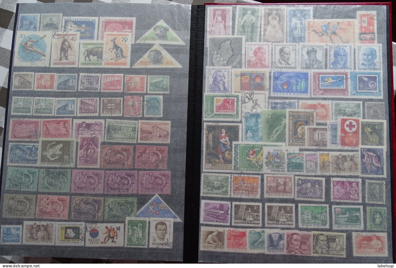 album de timbres de Hongrie, à voir les photos