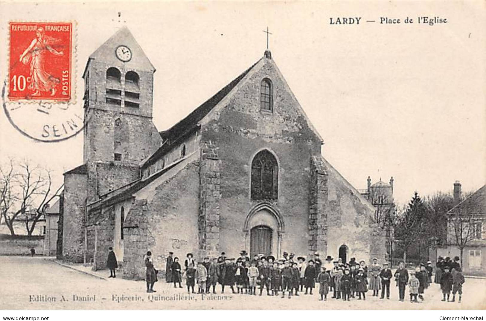 LARDY - Place De L'Eglise - Très Bon état - Lardy