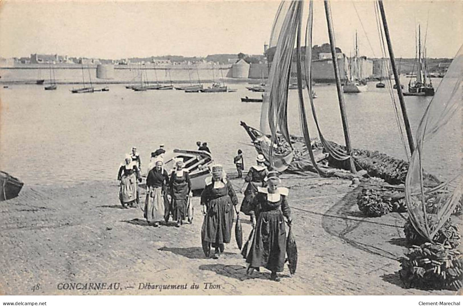 CONCARNEAU - Débarquement Du Thon - Très Bon état - Concarneau