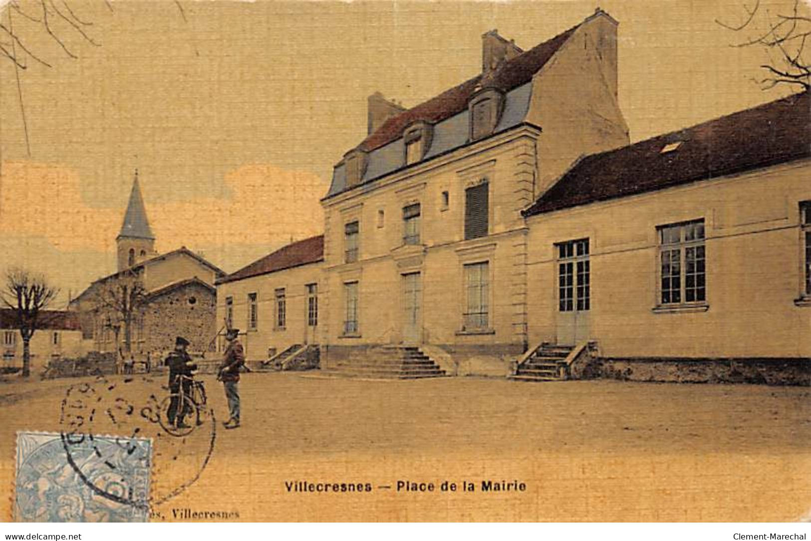 VILLECRESNES - Place De La Mairie - Très Bon état - Villecresnes