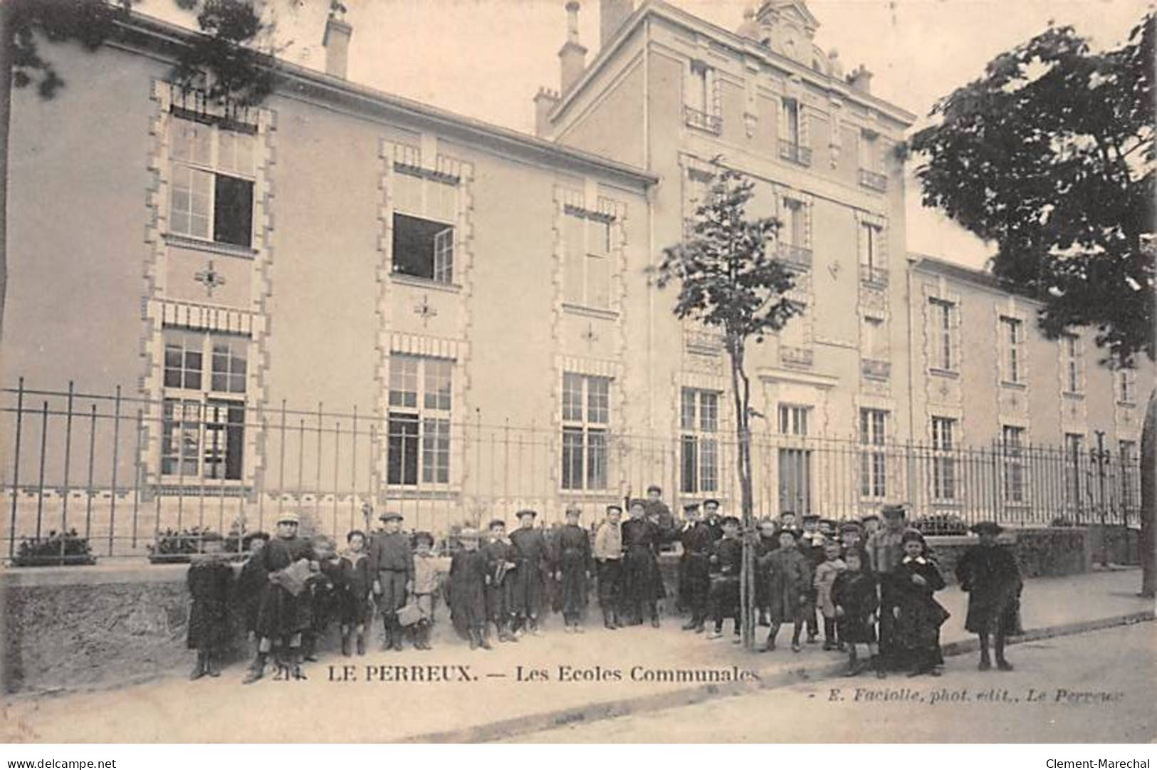 LE PERREUX - Les Ecoles Communales - état - Le Perreux Sur Marne