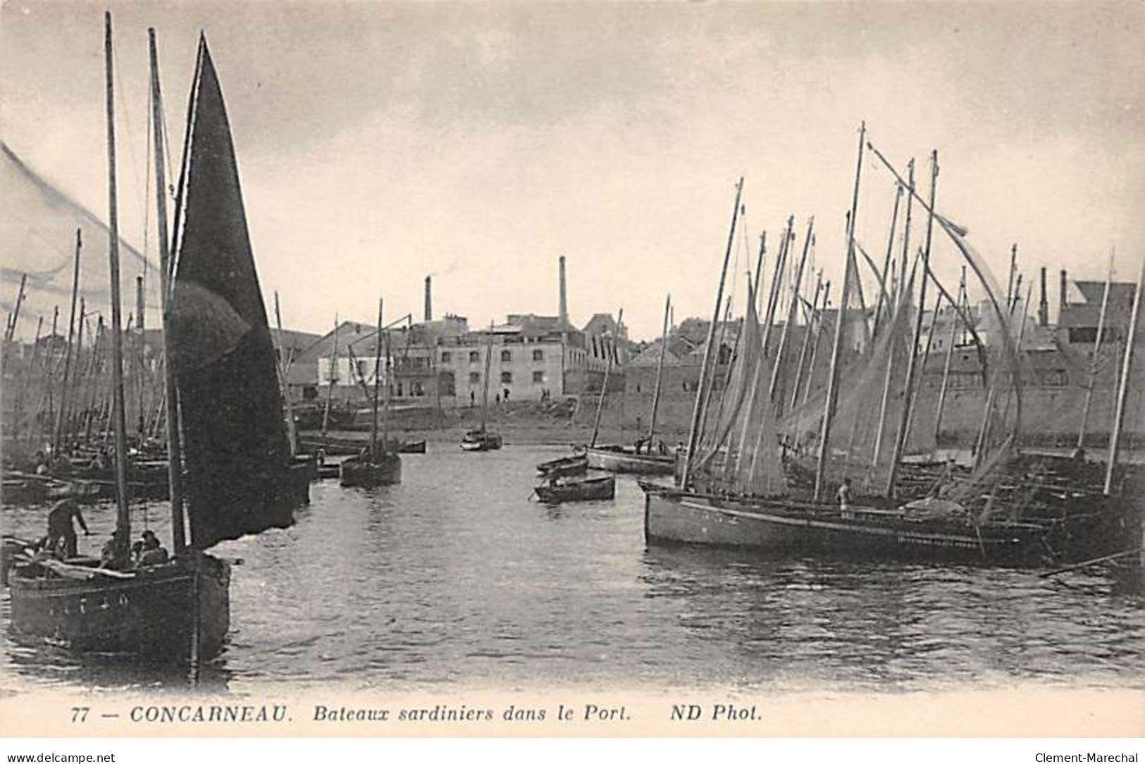 CONCARNEAU - Bateaux Sardiniers Dans Le Port - Très Bon état - Concarneau