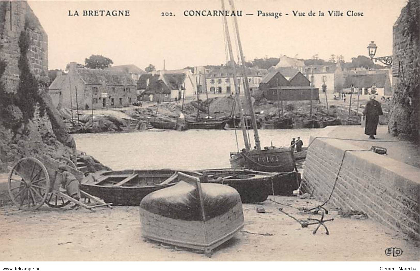 CONCARNEAU - Passage - Vue De La Ville Close - Très Bon état - Concarneau