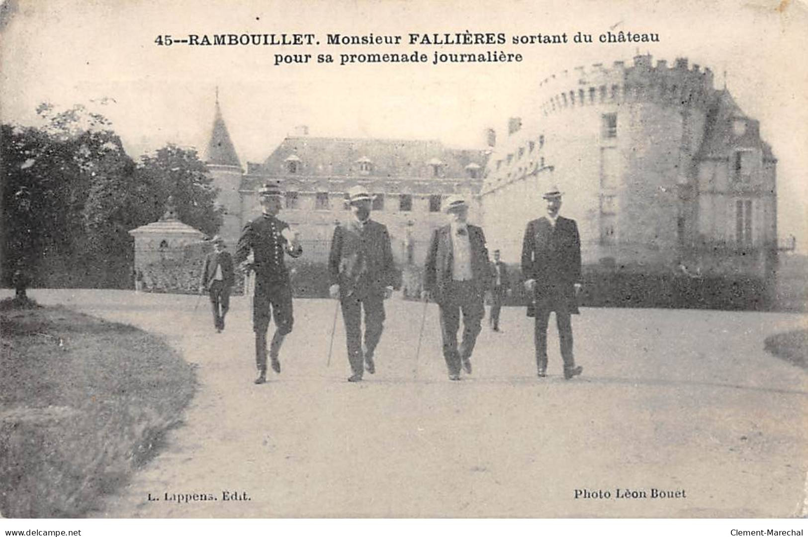 RAMBOUILLET - Monsieur Fallières Sortant Du Château Pour Sa Promenade - Très Bon état - Rambouillet (Schloß)