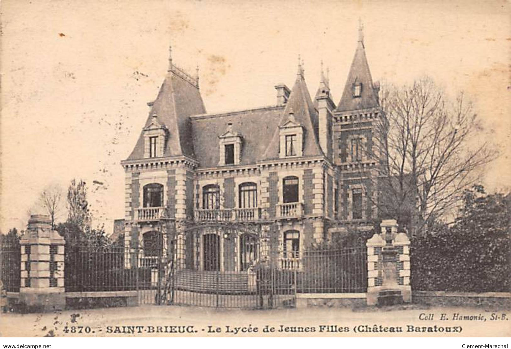 SAINT BRIEUC - Le Lycée De Jeunes Filles - Château Baratoux - Très Bon état - Saint-Brieuc