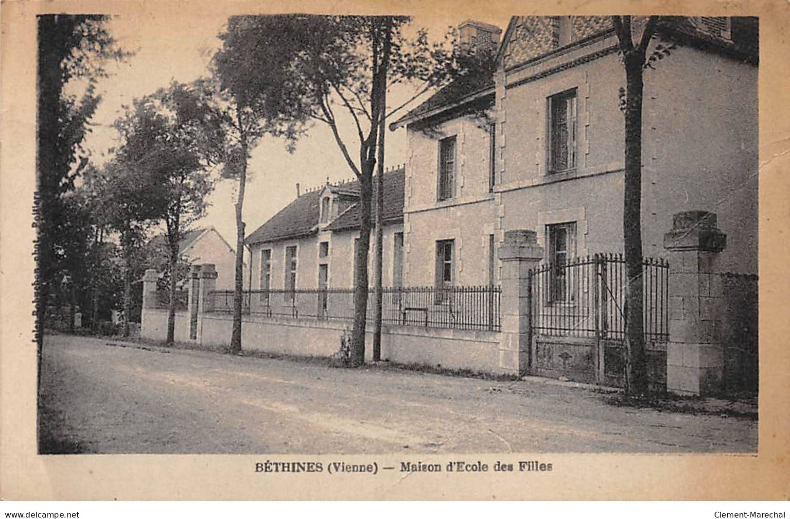 BETHINES - Maison D'Ecole Des Filles - Très Bon état - Other & Unclassified