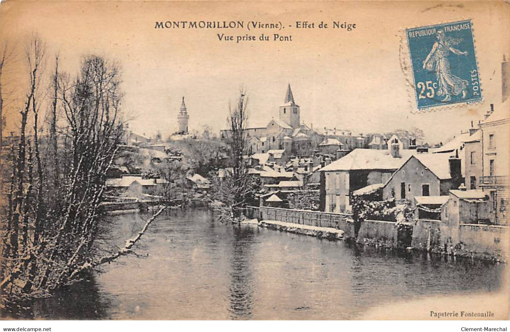 MONTMORILLON - Effet De Neige - Vue Prise Du Pont - Très Bon état - Montmorillon