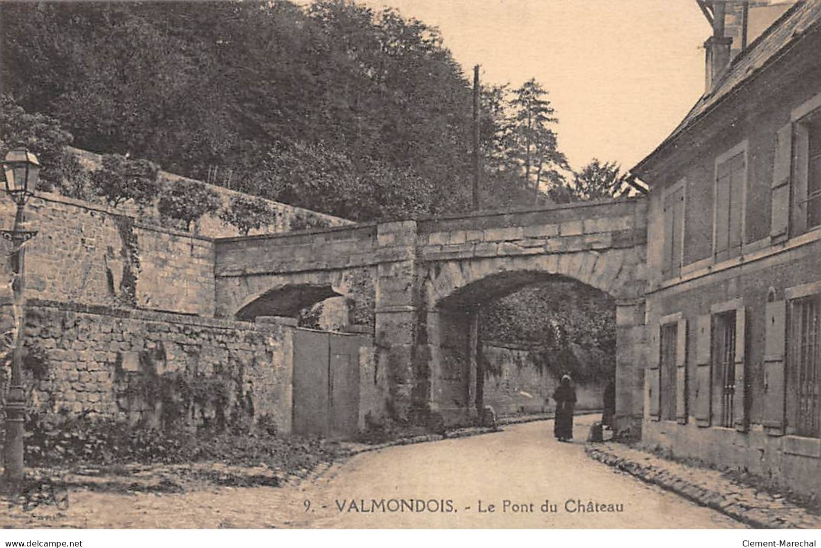 VALMONDOIS - Le Pont Du Château - Très Bon état - Valmondois