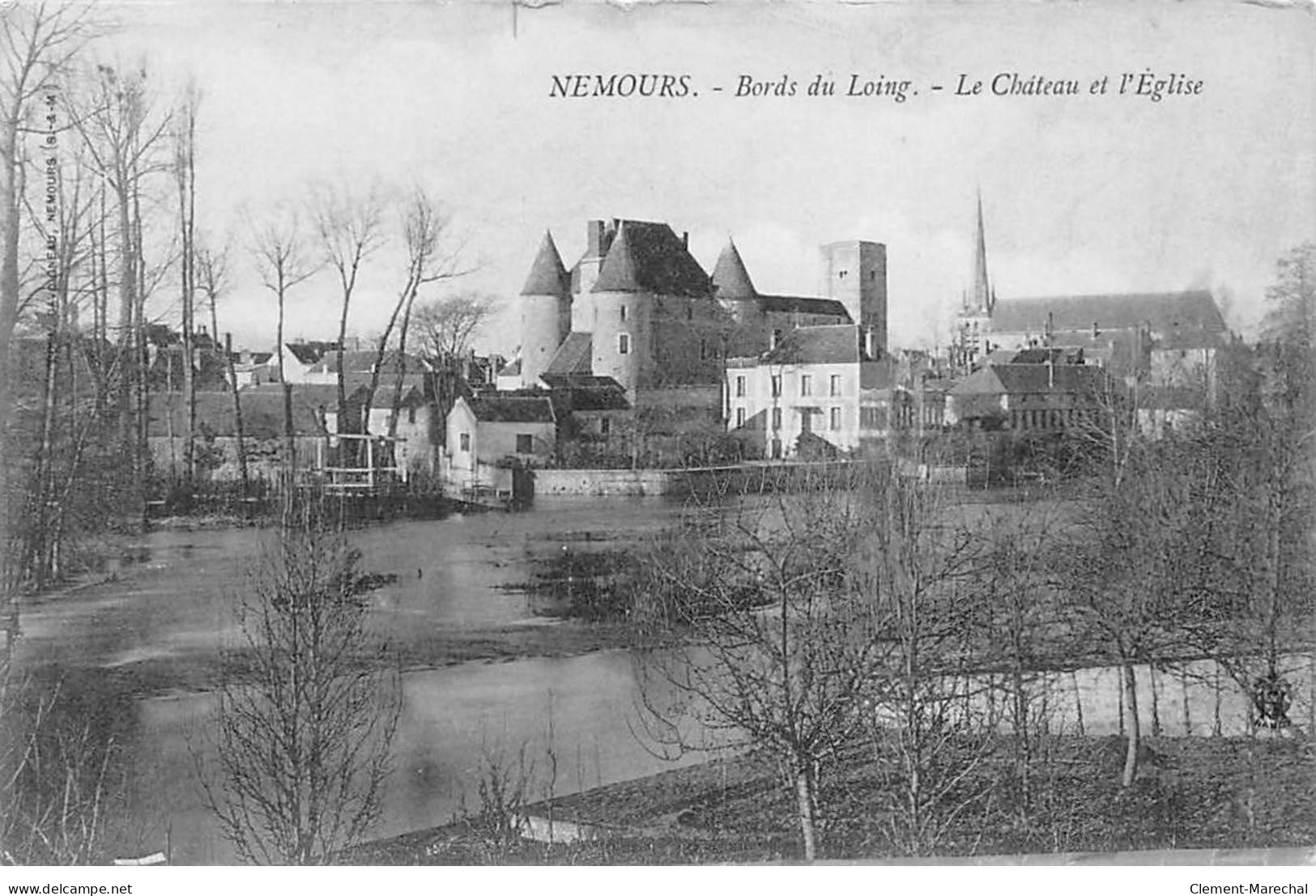 NEMOURS - Le Château Et L'Eglise - Très Bon état - Nemours