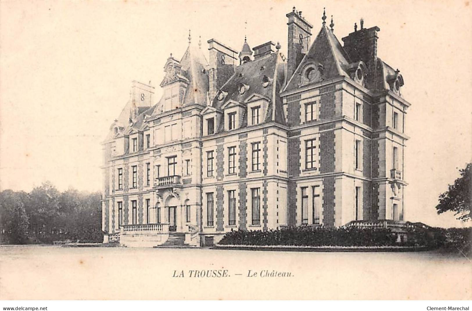 LA TROUSSE - Le Château - Très Bon état - Autres & Non Classés