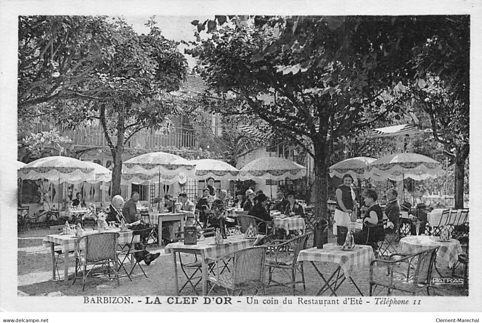 BARBIZON - La Clef D'Or - Un Coin Du Restaurant D'Eté - Très Bon état - Barbizon