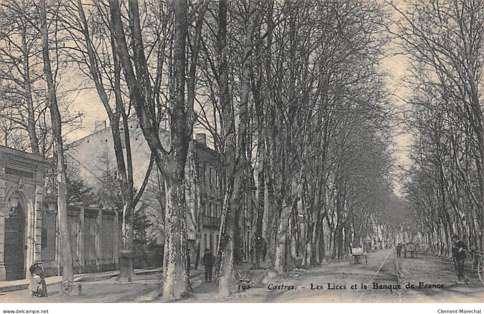 CASTRES - Les Lices Et La Banque De France - Très Bon état - Castres